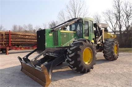 Forest Machines Deere 748H