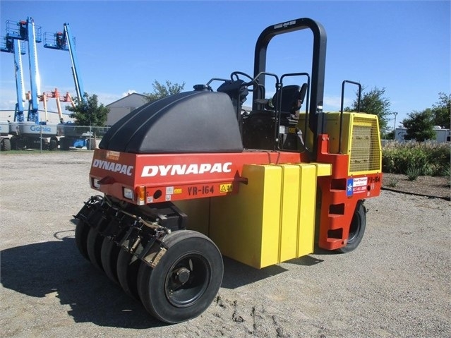 Compactadora Con Llantas Dynapac CP142