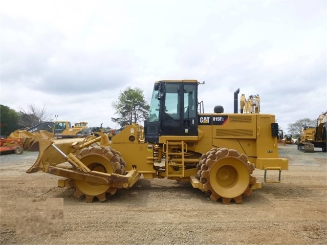 Compactadoras Suelos Y Rellenos Caterpillar 815F