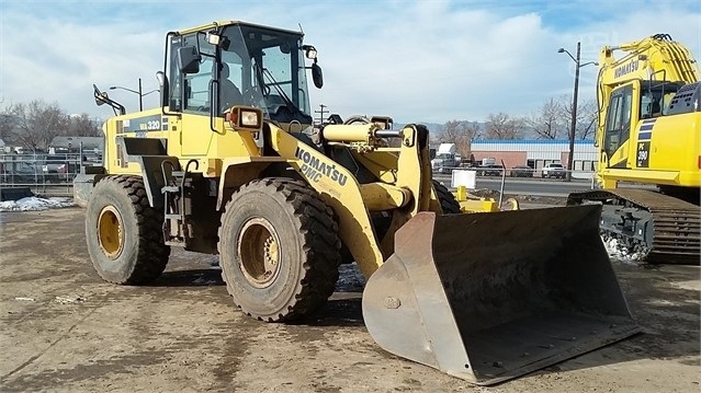 Wheel Loaders Komatsu WA320