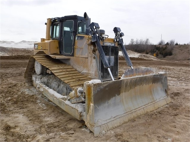 Dozers/tracks Caterpillar D6T