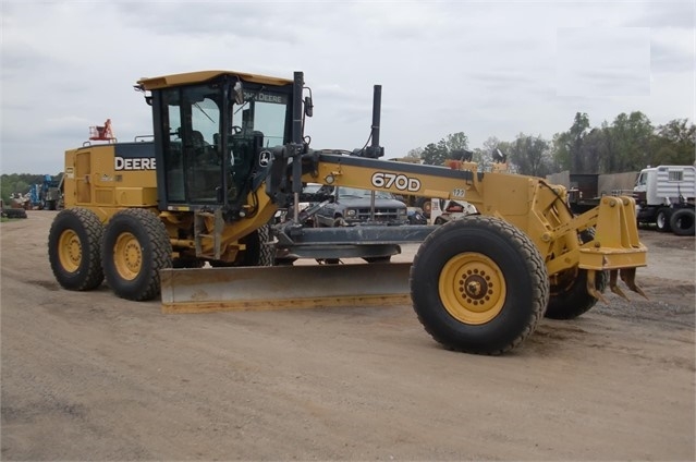 Motoconformadoras Deere 670D de bajo costo Ref.: 1493743868060259 No. 2