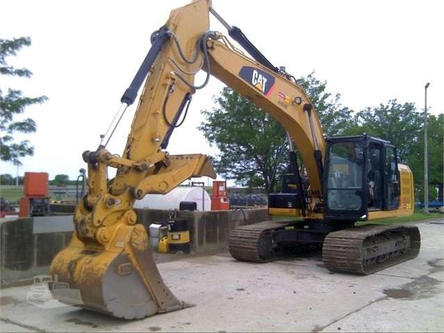 Hydraulic Excavator Caterpillar 320EL