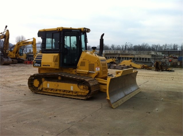 Tractores Sobre Orugas Komatsu D39PX usada a buen precio Ref.: 1495141419278571 No. 2