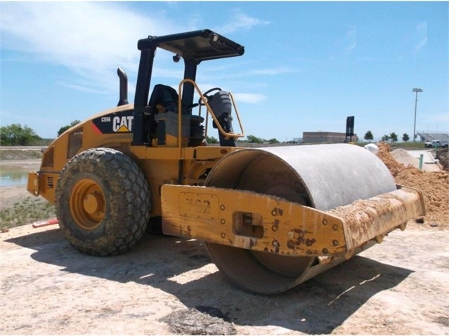 Compactadora Vibratoria Caterpillar CS54