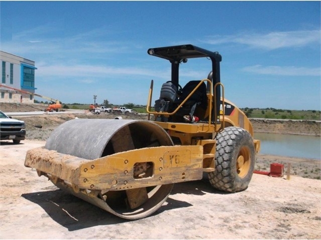 Compactadora Vibratoria Caterpillar CS54 importada en buenas cond Ref.: 1496101501165056 No. 2