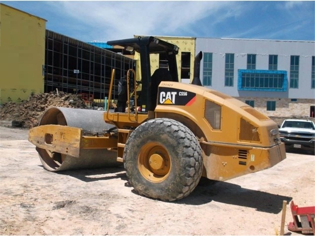 Compactadora Vibratoria Caterpillar CS54 importada en buenas cond Ref.: 1496101501165056 No. 4