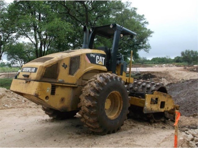 Compactadora Vibratoria Caterpillar CP56 de segunda mano en venta Ref.: 1496102494759268 No. 4