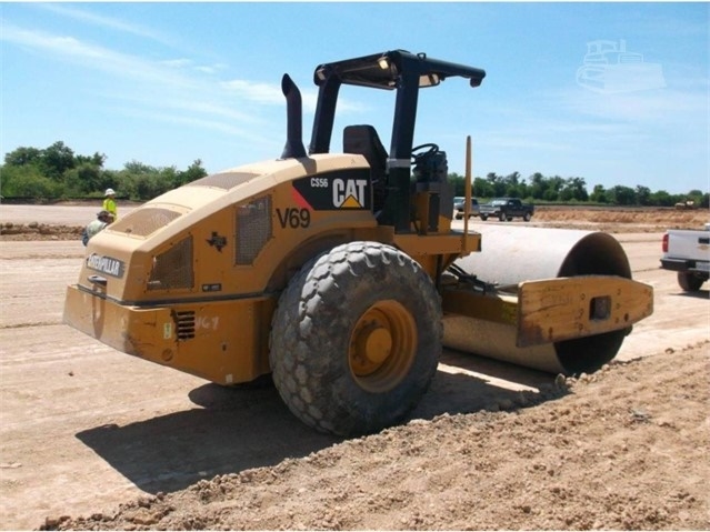 Compactadora Vibratoria Caterpillar CS56 importada de segunda man Ref.: 1496102788106738 No. 4