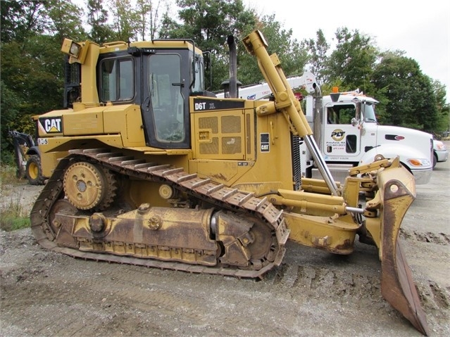 Dozers/tracks Caterpillar D6N