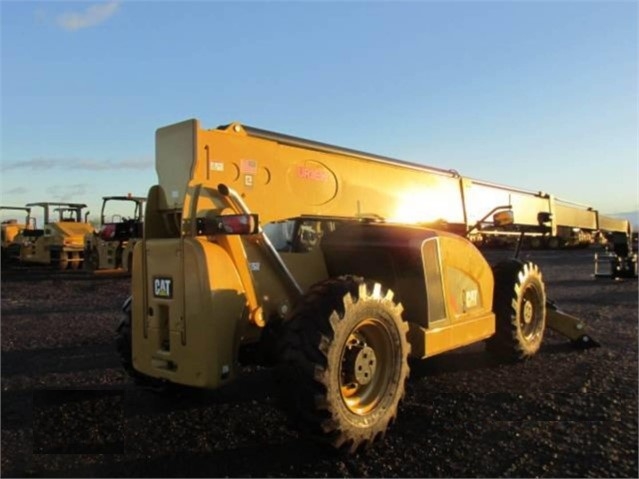 Telehandler Caterpillar TL1255