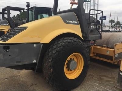 Compactadora Vibratoria Volvo SD100 seminueva Ref.: 1496335153350116 No. 3