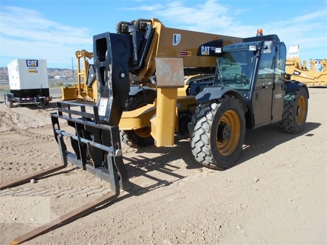 Telehandler Caterpillar TL1255