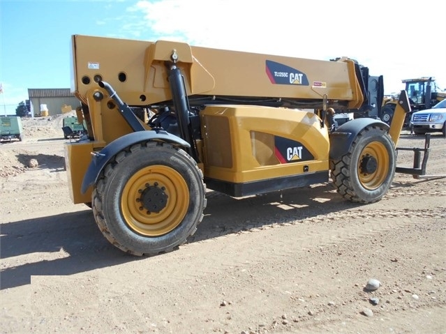 Manipulador Telescopico Caterpillar TL1255 en venta Ref.: 1496338231577962 No. 3