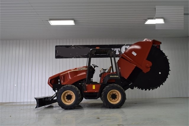 Trencher Ditch Witch RT115