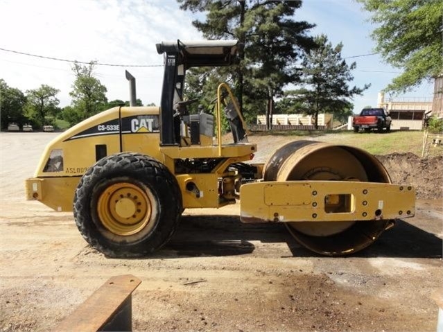 Compactadora Vibratoria Caterpillar CS-533E