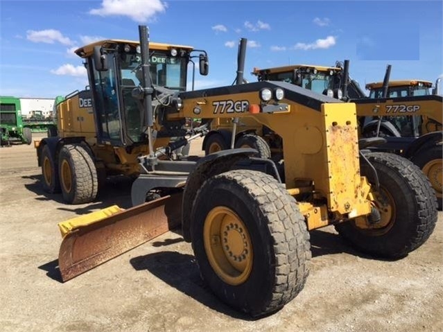 Motoconformadoras Deere 772GP