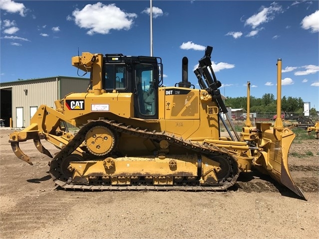 Dozers/tracks Caterpillar D6T