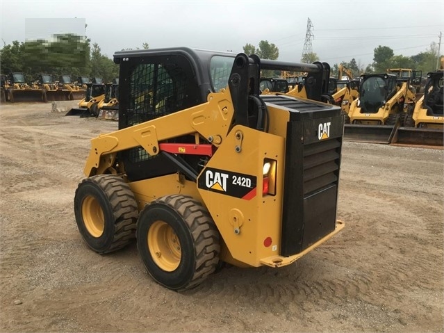 Minicargadores Caterpillar 242 seminueva en perfecto estado Ref.: 1498769622212690 No. 3