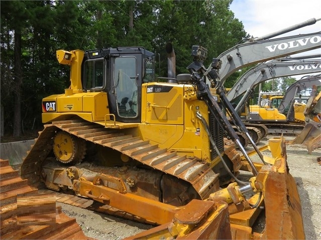 Dozers/tracks Caterpillar D6T