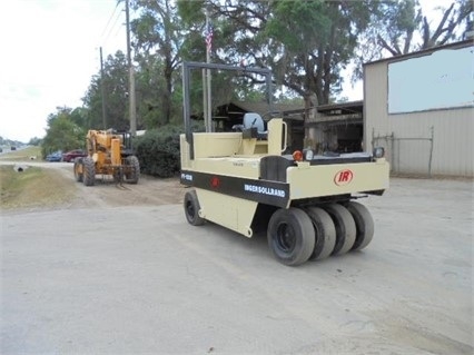 Compactadora Con Llantas Ingersoll-rand PT240R de segunda mano a  Ref.: 1501616356450120 No. 3