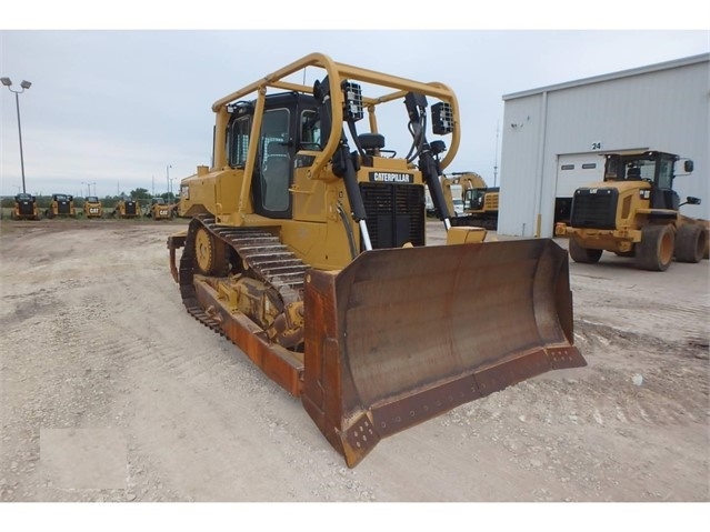 Dozers/tracks Caterpillar D6T