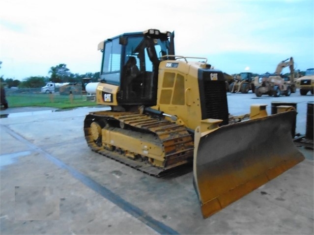 Dozers/tracks Caterpillar D5K