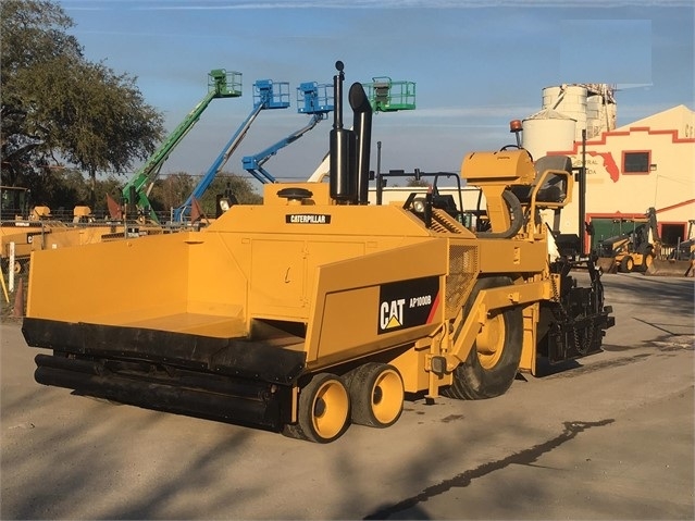 Pavimentadoras Caterpillar AP-1000B