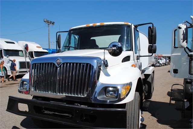 Camion Con Pipa International 4700 importada de segunda mano Ref.: 1504025180849098 No. 2