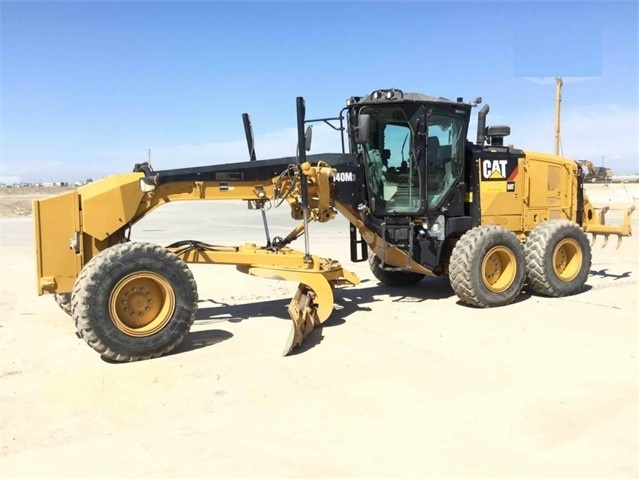 Motor Graders Caterpillar 140M