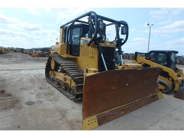 Tractores Sobre Orugas Caterpillar D6T de segunda mano en venta Ref.: 1505936812838590 No. 2