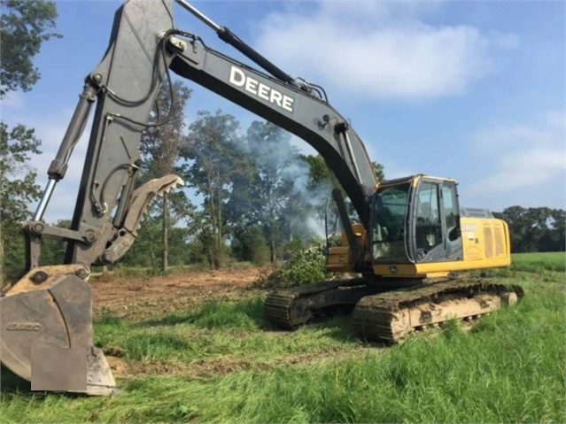 Hydraulic Excavator Deere 240D