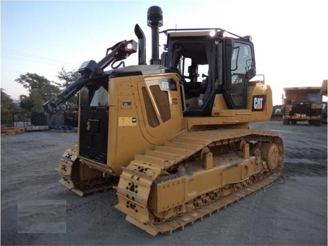 Dozers/tracks Caterpillar D7E