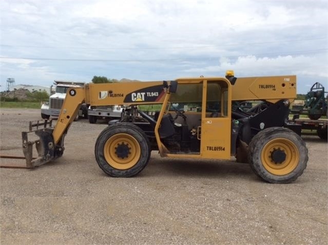 Telehandler Caterpillar TL943