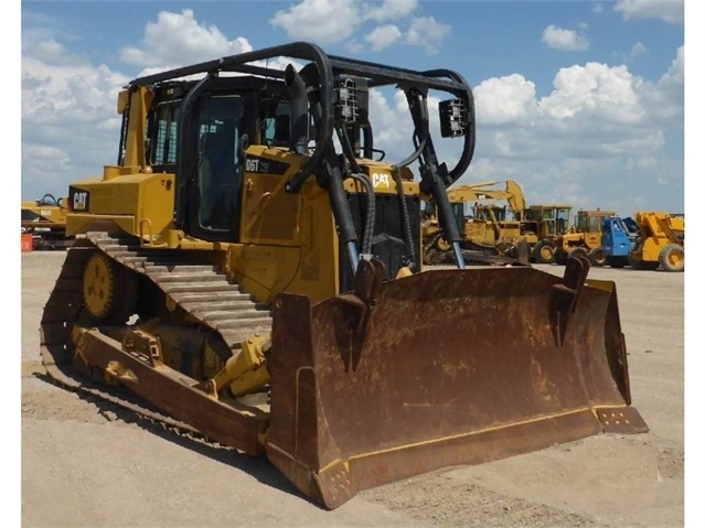 Tractores Sobre Orugas Caterpillar D6T de medio uso en venta Ref.: 1510257210719186 No. 2