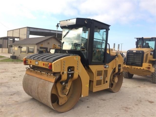 Compactadora Vibratoria Caterpillar CB54 seminueva en perfecto es Ref.: 1510677711951333 No. 3