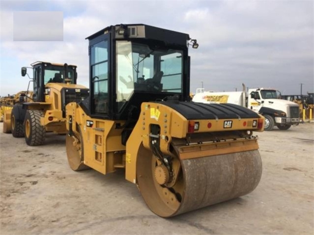 Compactadora Vibratoria Caterpillar CB54 seminueva en perfecto es Ref.: 1510677711951333 No. 4