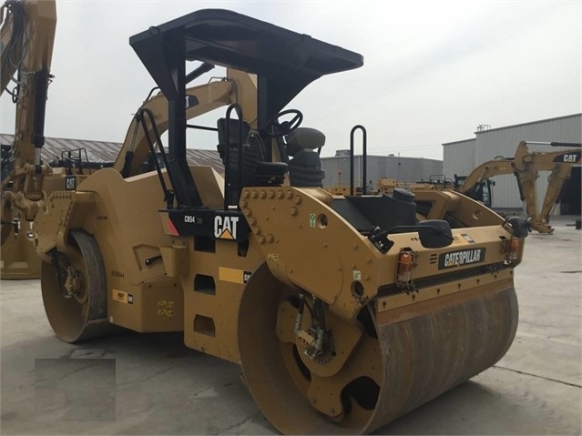 Compactadora Vibratoria Caterpillar CB54 usada en buen estado Ref.: 1510692602220014 No. 2