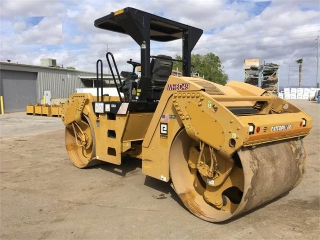 Compactadora Vibratoria Caterpillar CB54 usada a buen precio Ref.: 1510697810188311 No. 3