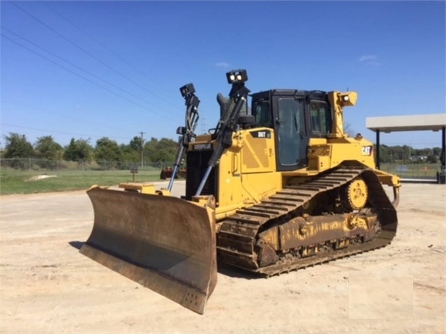 Dozers/tracks Caterpillar D6T