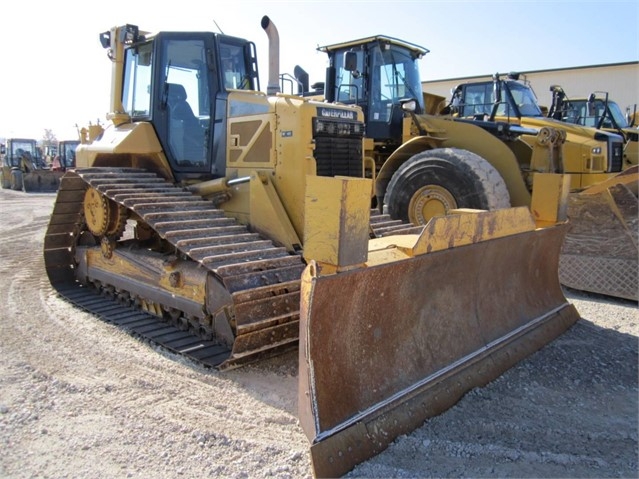 Dozers/tracks Caterpillar D6N