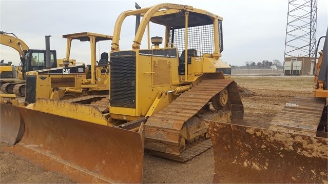 Dozers/tracks Caterpillar D5M