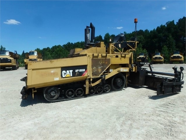 Pavimentadoras Caterpillar AP-1055D