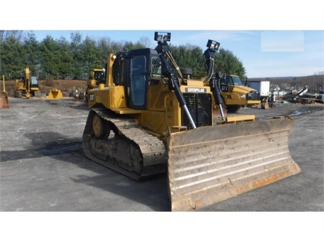 Dozers/tracks Caterpillar D6T