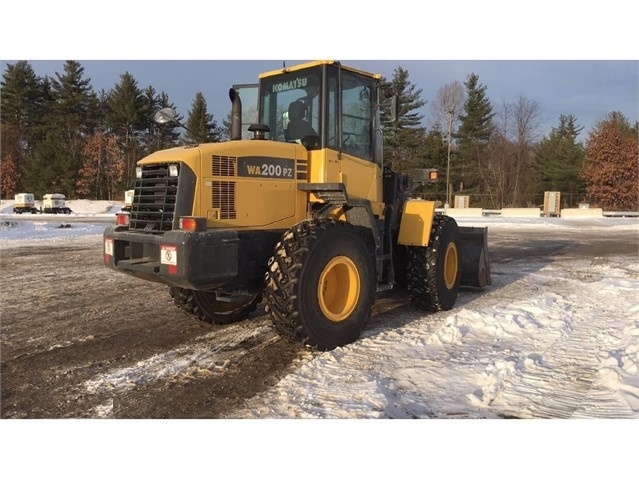 Cargadoras Sobre Ruedas Komatsu WA200 en venta, usada Ref.: 1515623873087171 No. 4