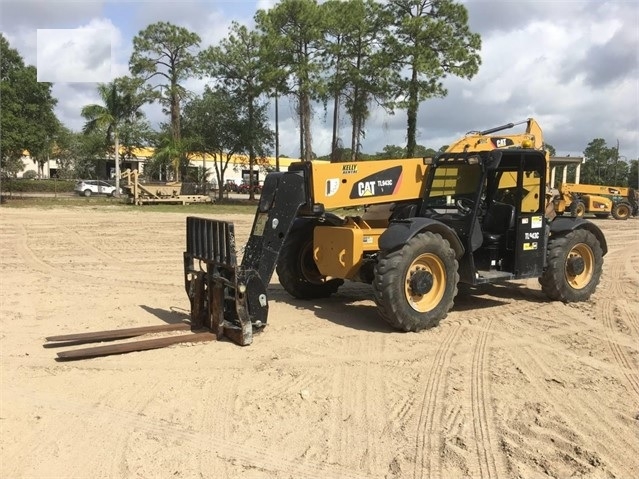 Telehandler Caterpillar TL943