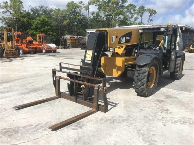 Telehandler Caterpillar TL943