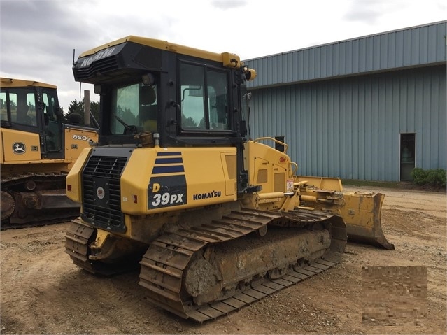 Tractores Sobre Orugas Komatsu D39PX de medio uso en venta Ref.: 1516917893627694 No. 3