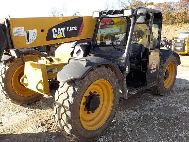 Telehandler Caterpillar TL642