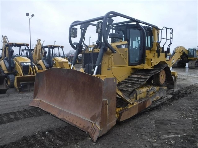 Dozers/tracks Caterpillar D6T